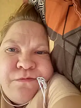 -LOLALEY- online show from November 9, 2025, 5:28 pm