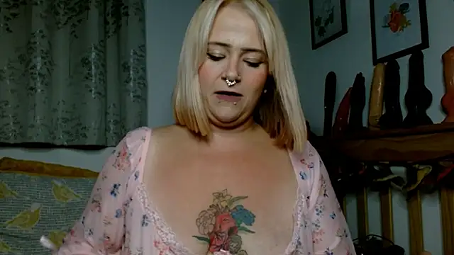 Snapshot of FilthyCuteOlivia chatting on September 19, 2025, 8:13 pm FilthyCuteOlivia online show from September 19, 2025, 8:13 pm