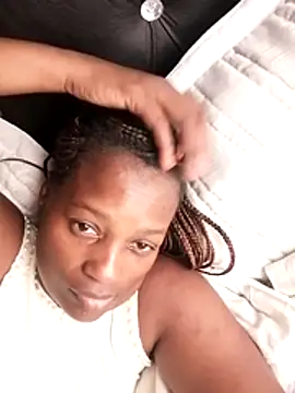 sexylira online show from November 12, 2025, 12:42 pm