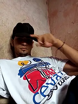 317894 online show from November 6, 2025, 2:21 pm