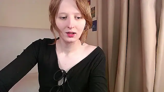 Snapshot of c0ralynx chatting on October 11, 2025, 3:29 am c0ralynx online show from October 11, 2025, 3:29 am