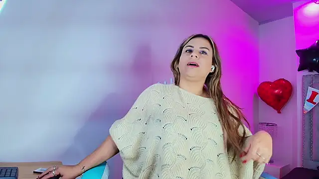 Snapshot of Lia_adamsss chatting on February 12, 2026, 3:28 am Lia adamsss online show from February 12, 2026, 3:28 am