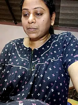 Snapshot of JENNIFERtamil chatting on April 22, 2026, 7:48 am JENNIFERtamil online show from April 22, 2026, 7:48 am