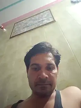 johnny8731 online show from June 25, 2026, 5:40 pm