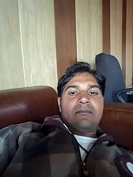 Snapshot of johnny8731 chatting on February 8, 2026, 9:40 am johnny8731 online show from February 8, 2026, 9:40 am