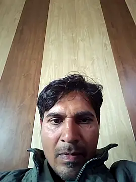 Snapshot of johnny8731 chatting on February 5, 2026, 9:27 am johnny8731 online show from February 5, 2026, 9:27 am