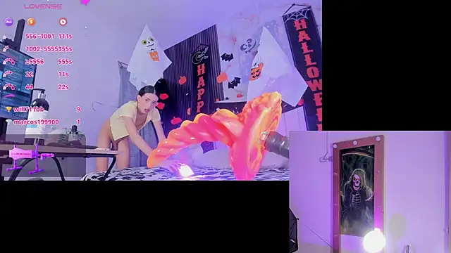 Snapshot of peachandtyron_ chatting on October 19, 2025, 4:15 am peachandtyron online show from October 19, 2025, 4:15 am