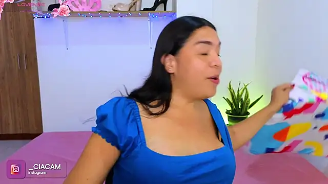 Snapshot of ciacam_ chatting on October 25, 2025, 5:06 am ciacam  online show from October 25, 2025, 5:06 am