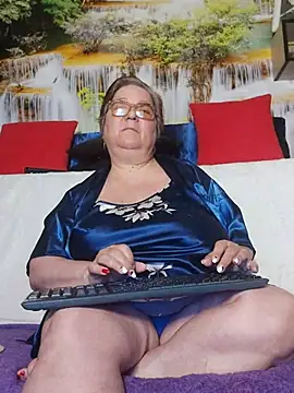 QueenPammy1 online show from April 1, 2026, 4:25 am