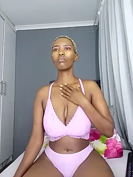 PREGGYGODESS online show from February 5, 2026, 8:10 am