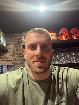 Snapshot of trainwithme chatting on February 2, 2026, 12:15 pm trainwithme online show from February 2, 2026, 12:15 pm