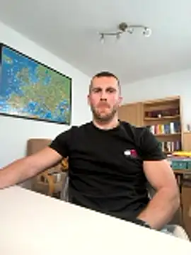 Snapshot of trainwithme chatting on January 9, 2026, 9:49 am trainwithme online show from January 9, 2026, 9:49 am