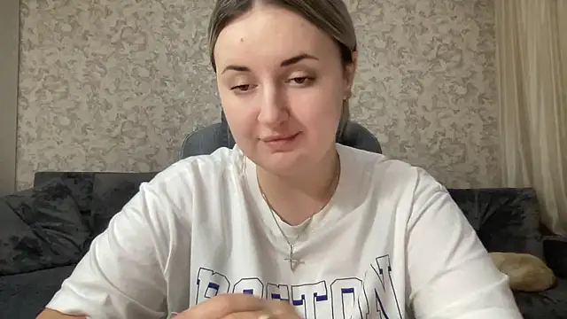 Snapshot of JudeValenti chatting on September 23, 2025, 5:53 pm JudeValenti online show from September 23, 2025, 5:53 pm