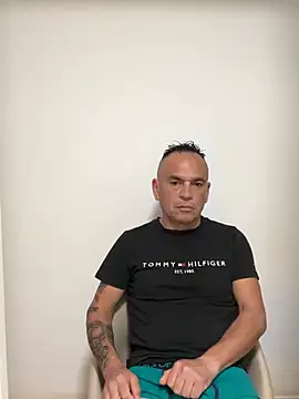 Snapshot of mateocali25 chatting on May 19, 2026, 8:27 pm mateocali25 online show from May 19, 2026, 8:27 pm
