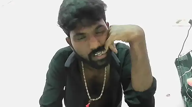 Snapshot of dusky-body chatting on March 20, 2025, 5:15 pm dusky-body online show from March 20, 2025, 5:15 pm