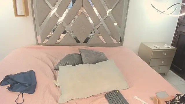 kronysmith online show from October 2, 2025, 7:50 pm