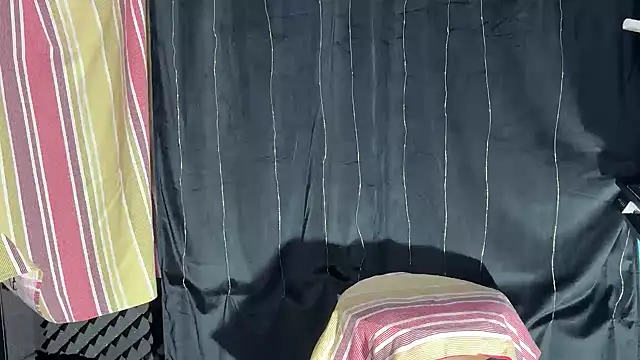 Snapshot of Max_965 chatting on February 21, 2026, 11:45 am Max 965 online show from February 21, 2026, 11:45 am