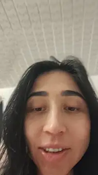 Elowyn online show from April 3, 2026, 12:06 am