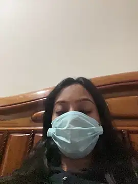 Nia-Stream online show from December 1, 2025, 8:42 pm