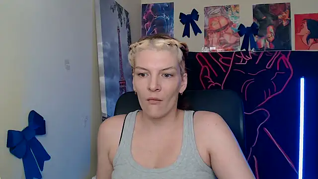 VanessaRey  online show from April 5, 2026, 2:46 pm