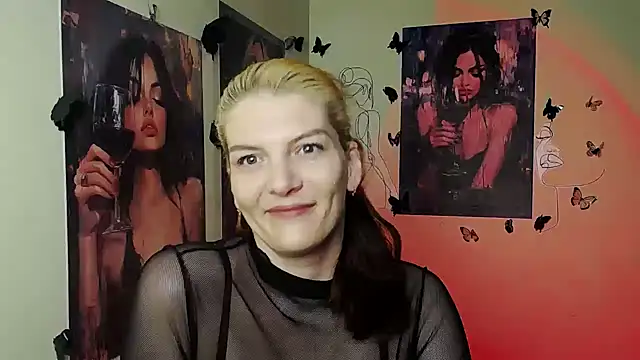 VanessaRey  online show from March 28, 2026, 6:31 pm