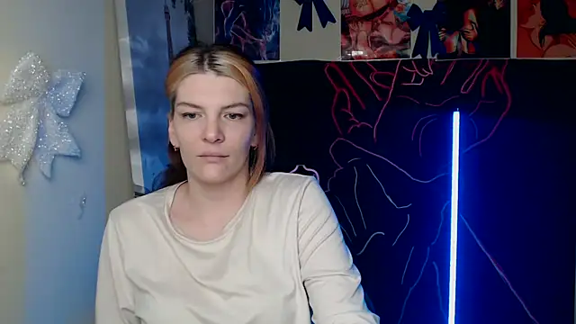 VanessaRey  online show from March 13, 2026, 5:51 pm