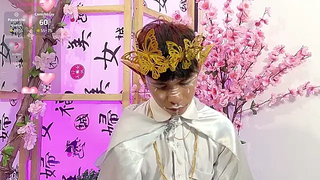 Snapshot of Ethan_Westt chatting on October 30, 2025, 8:28 pm Ethan Westt online show from October 30, 2025, 8:28 pm