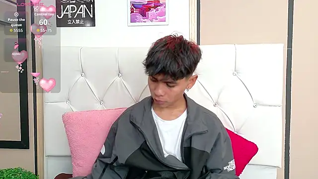 Snapshot of Ethan_Westt chatting on November 3, 2025, 2:09 pm Ethan Westt online show from November 3, 2025, 2:09 pm