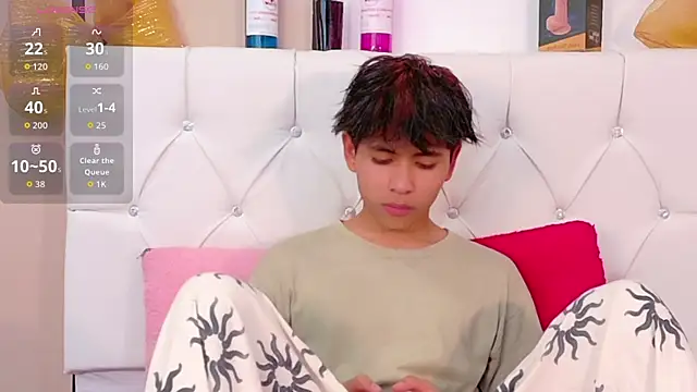 Snapshot of Ethan_Westt chatting on December 16, 2025, 9:41 pm Ethan Westt online show from December 16, 2025, 9:41 pm