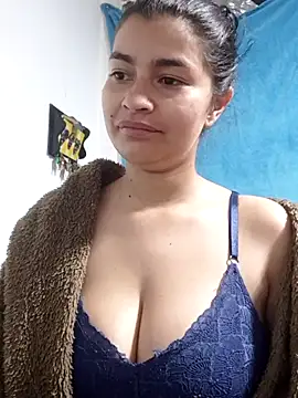 Snapshot of AlanaHotxx chatting on September 13, 2025, 6:46 am AlanaHotxx online show from September 13, 2025, 6:46 am