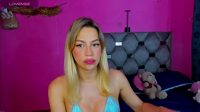 Snapshot of hanna_tss chatting on February 3, 2026, 10:42 am hanna tss online show from February 3, 2026, 10:42 am