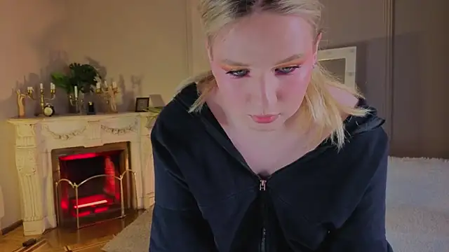 Snapshot of Jes_Solar chatting on October 18, 2025, 8:55 pm Jes Solar online show from October 18, 2025, 8:55 pm