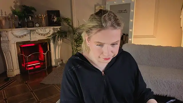 Snapshot of Jes_Solar chatting on November 29, 2025, 10:21 pm Jes Solar online show from November 29, 2025, 10:21 pm