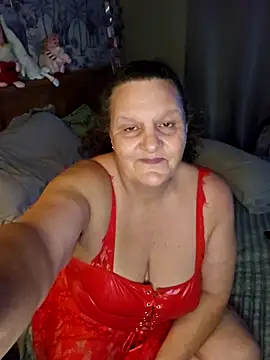 MissQueenBeex online show from December 19, 2025, 6:10 pm