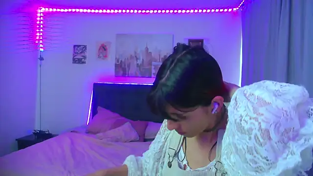 goth minerva online show from April 18, 2026, 1:35 pm