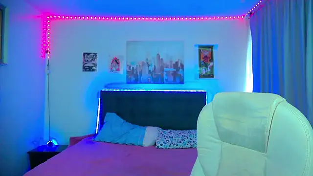 Snapshot of goth_minerva chatting on February 13, 2026, 2:50 pm goth minerva online show from February 13, 2026, 2:50 pm