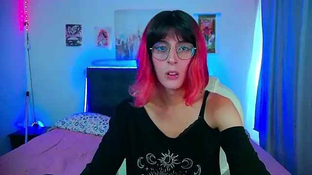 Snapshot of goth_minerva chatting on February 12, 2026, 3:01 pm goth minerva online show from February 12, 2026, 3:01 pm