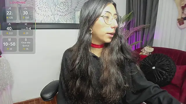 Snapshot of Laila_Angels chatting on December 4, 2025, 2:10 am Laila Angels online show from December 4, 2025, 2:10 am