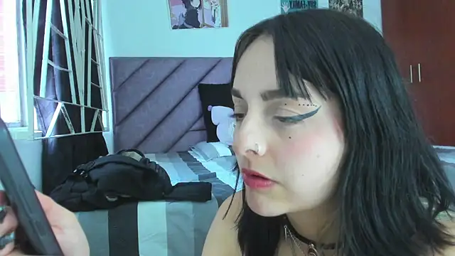 KARINNA  RAVEN online show from February 7, 2026, 10:51 pm