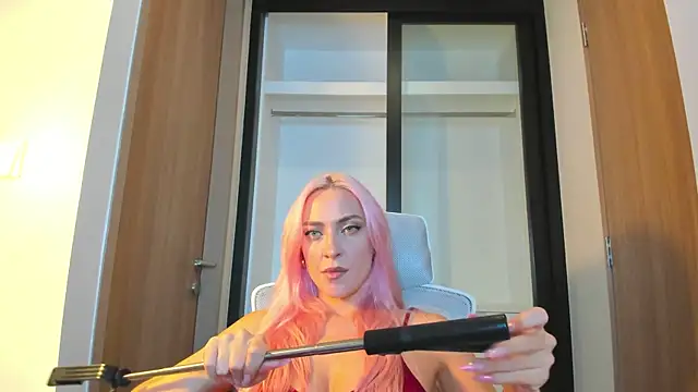 Snapshot of _Miss_Valentina_ chatting on January 18, 2026, 3:26 pm Miss Valentina online show from January 18, 2026, 3:26 pm