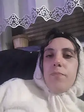 Lusogermancouple online show from December 1, 2025, 3:07 am