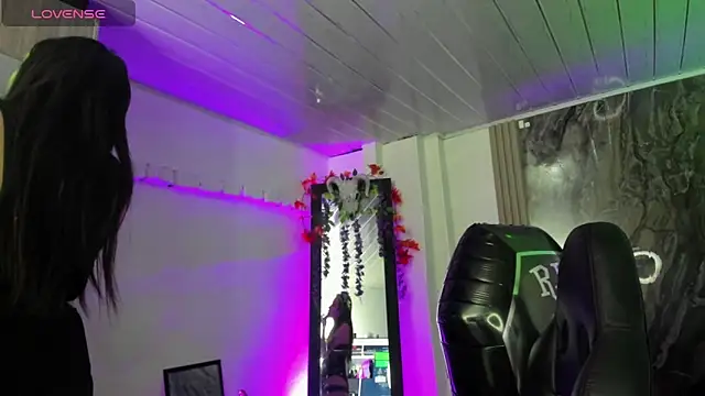 midory  online show from September 17, 2025, 3:41 am