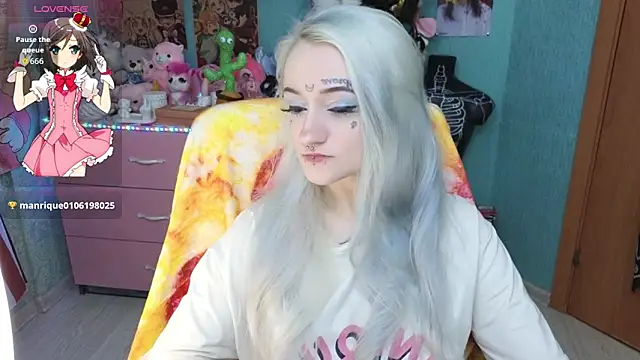 Snapshot of Manuela_unicorn chatting on April 21, 2026, 4:08 am Manuela unicorn online show from April 21, 2026, 4:08 am