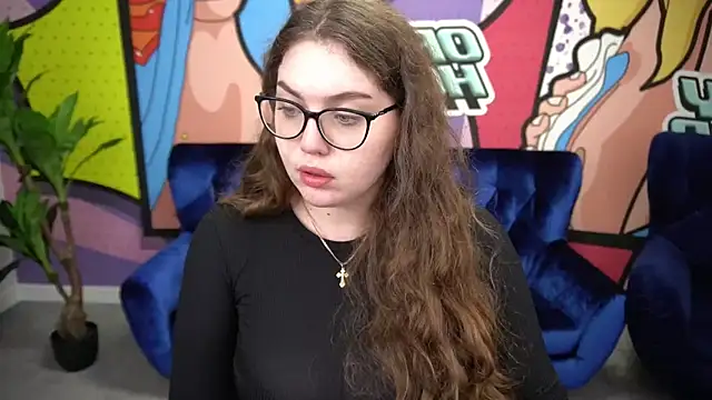 LuxSopphia online show from October 15, 2025, 12:46 pm