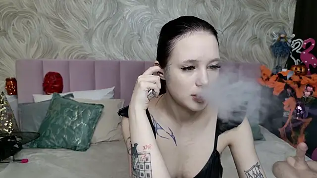 CarolineTenders online show from October 29, 2025, 1:26 am