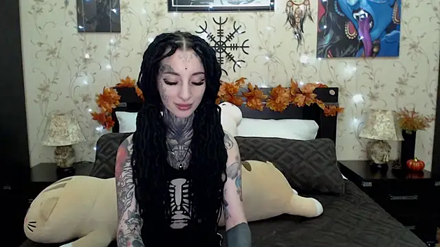 Snapshot of Velvetbat chatting on November 12, 2025, 7:12 am Velvetbat online show from November 12, 2025, 7:12 am