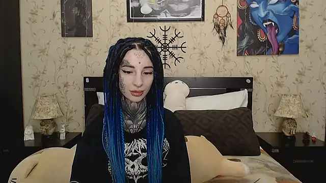 Snapshot of Velvetbat chatting on February 4, 2026, 7:14 am Velvetbat online show from February 4, 2026, 7:14 am