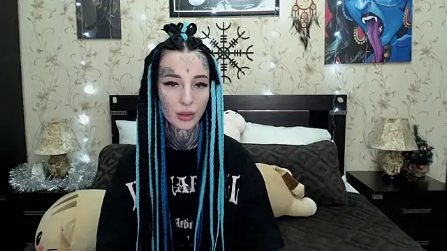 Snapshot of Velvetbat chatting on December 18, 2025, 7:13 am Velvetbat online show from December 18, 2025, 7:13 am