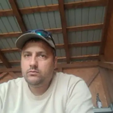 hotmalerobinson1 online show from May 21, 2026, 7:06 am