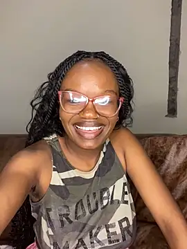 YummyMelanin117 online show from February 3, 2026, 6:35 pm